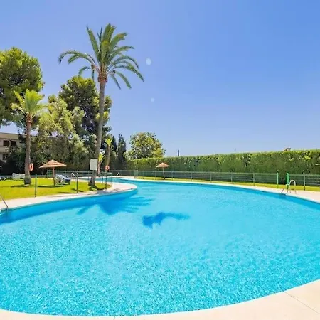 Puerto Banus - Tower Pool * ماربيا